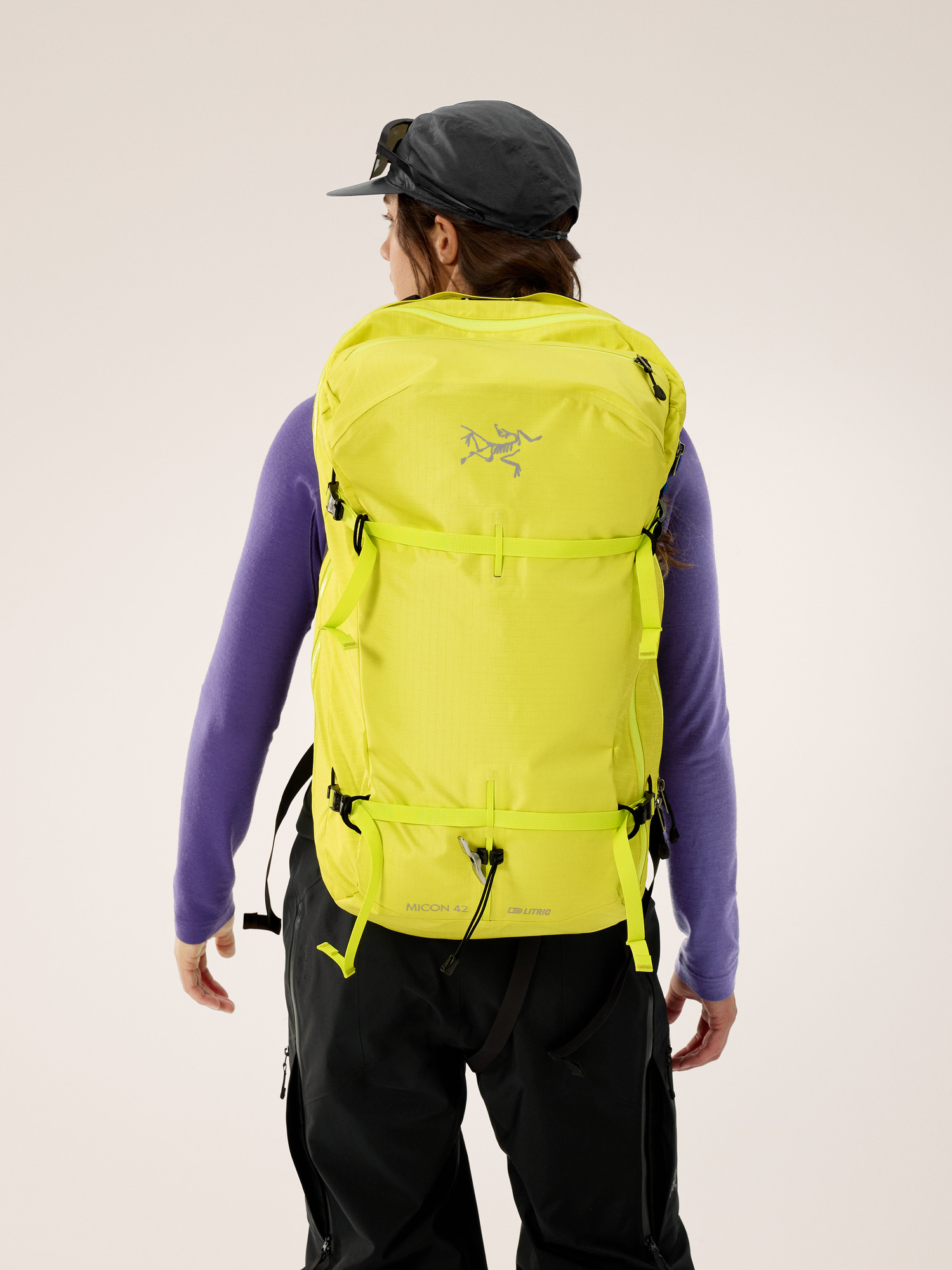 F25-X000009988-Micon-LiTRIC-42-Backpack-Euphoria-Front-View